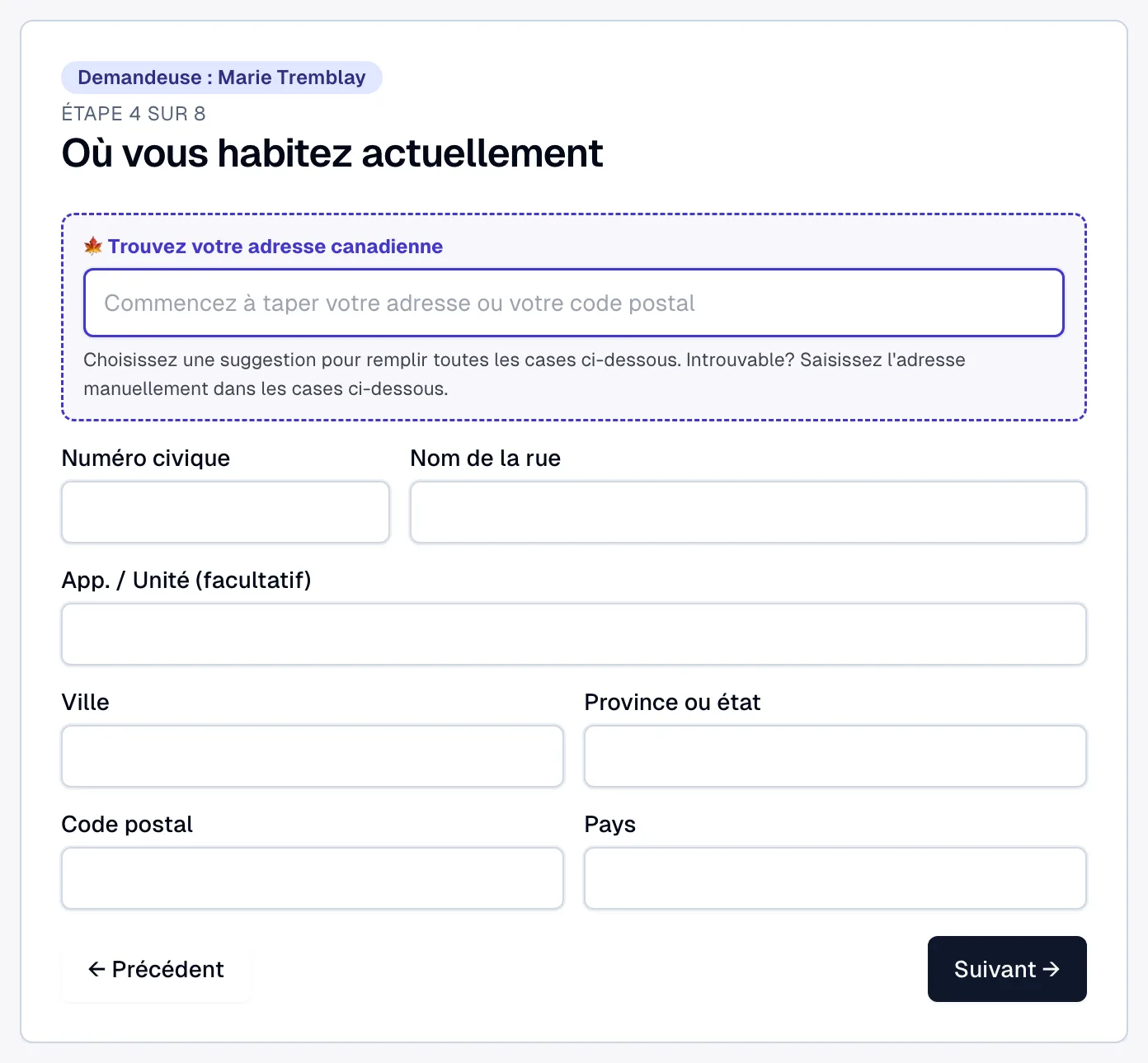 Questionnaire « À propos de vous » de Lexova, étape 4 sur 8 « Où vous habitez », avec une puce « Demandeur : Marie Tremblay » et la ligne de recherche Postes Canada « Trouvez votre adresse canadienne » au-dessus des cases d'adresse.