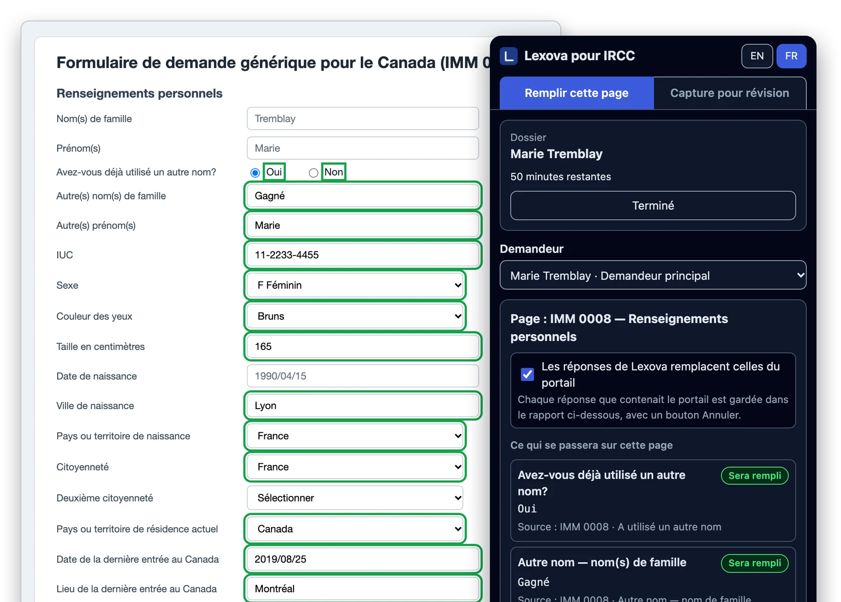 Le panneau latéral Lexova pour IRCC au-dessus d'une page de formulaire de type IRCC : « Page : IMM 0008 — Renseignements personnels », l'option « Les réponses de Lexova remplacent celles du portail » activée, et chaque question avec ce qui lui arrivera — Sera rempli — et la source de sa réponse dans le dossier. Derrière, la page tout juste remplie, chaque case remplie entourée de vert.